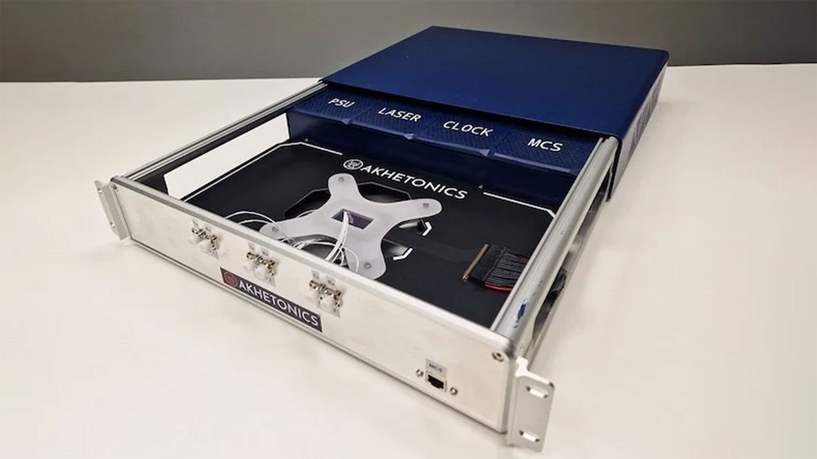 Akhetonics raises capital for its all-optical processor prototype